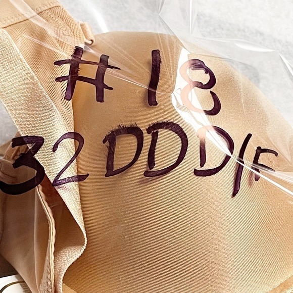 Le Mystere Infinite Underwire Convertible T-Shirt Bra Underwires Tan 32DDD NWT - Picture 10 of 11